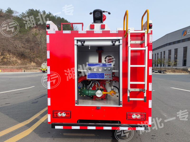 福田H2泡沫消防车