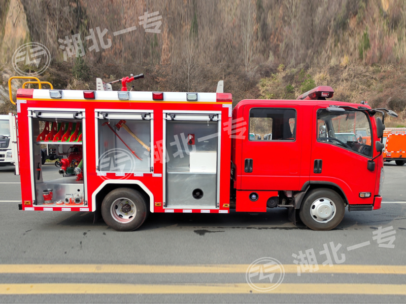 江西五十铃水罐消防车