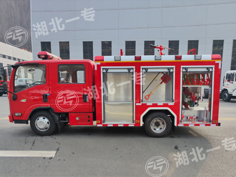 江西五十铃水罐消防车
