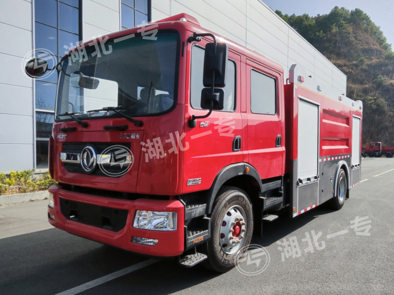东风D9泡沫消防车