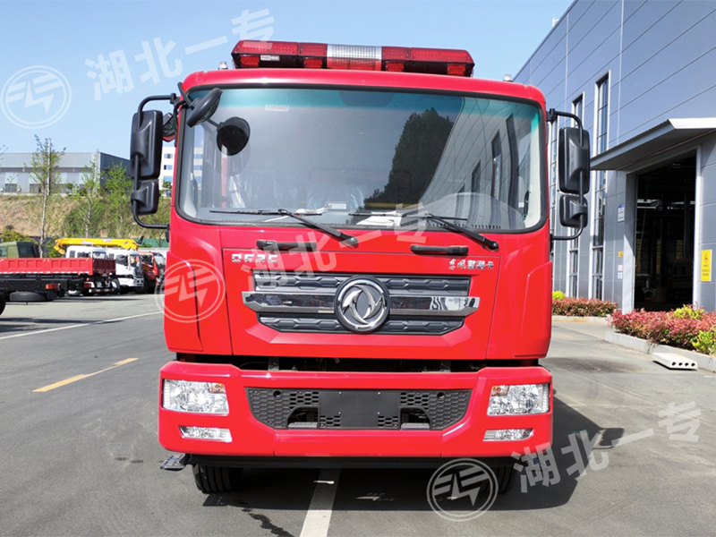 东风D9泡沫消防车