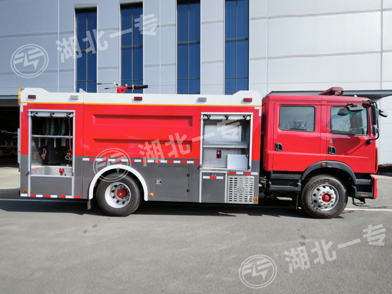 东风D9泡沫消防车