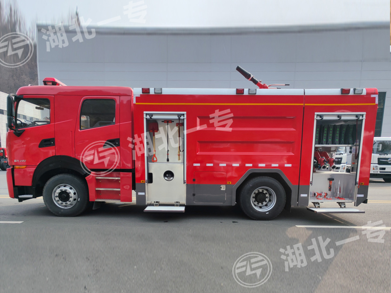 东风天龙泡沫消防车