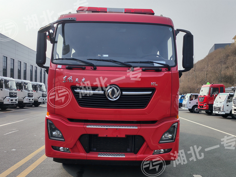东风天龙泡沫消防车