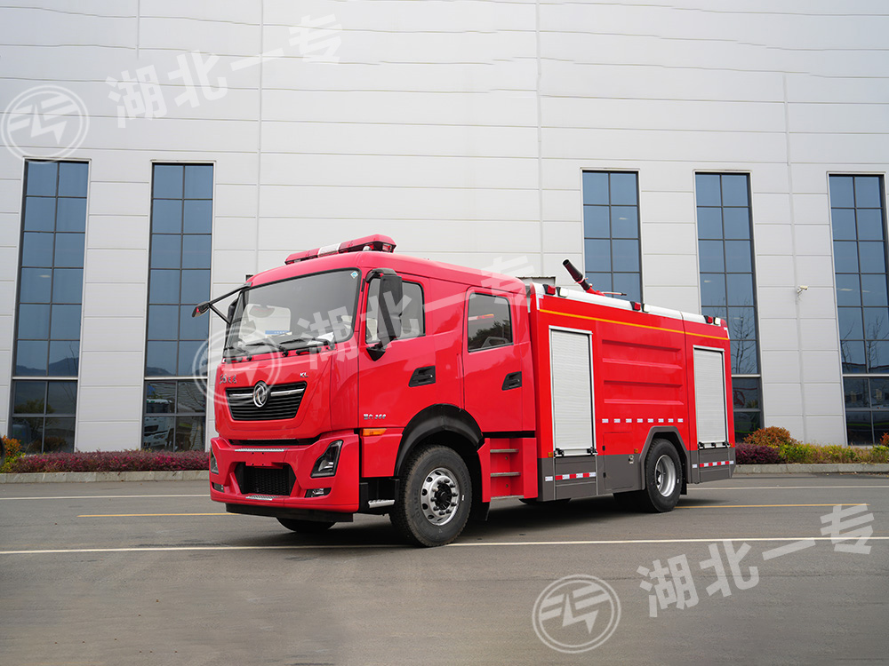 东风天龙泡沫消防车