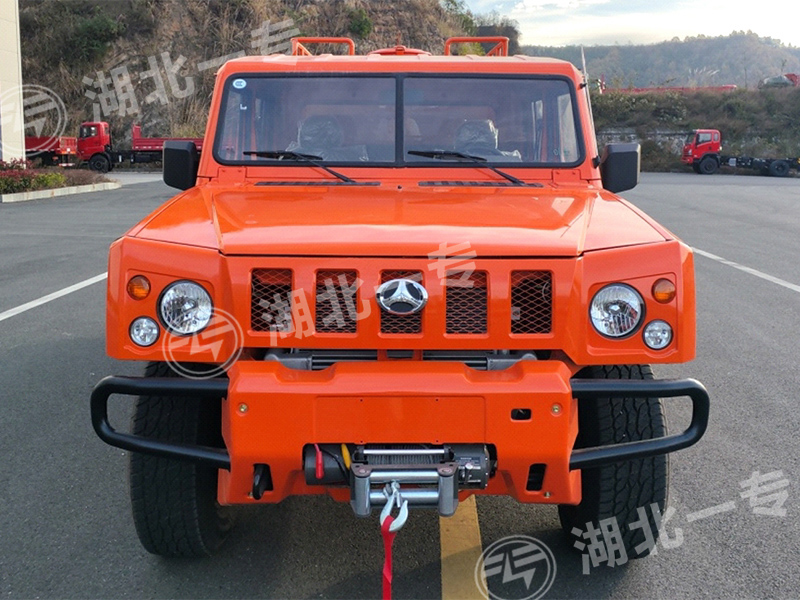 北汽勇士双排洒水车