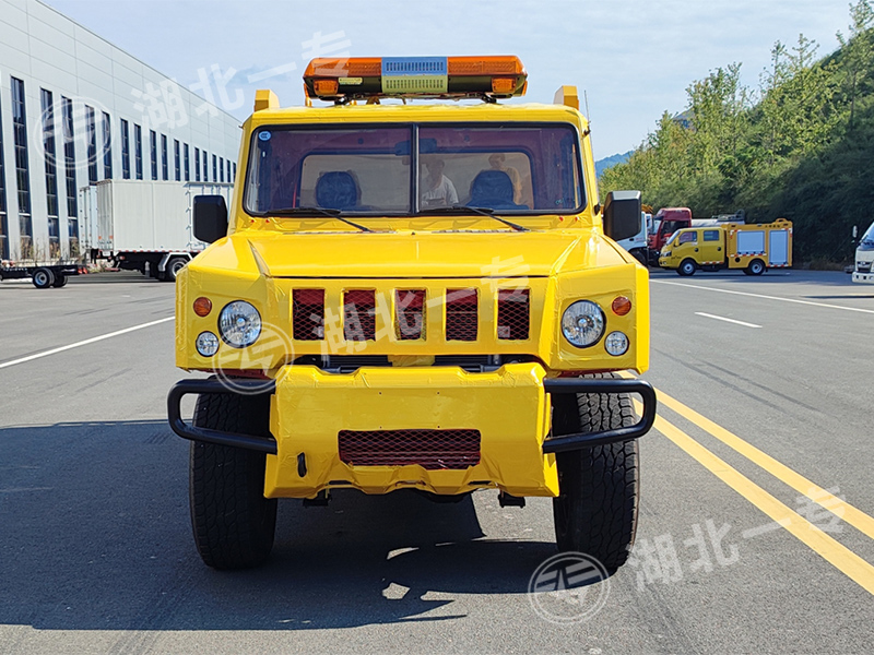 北汽勇士四驱救险车