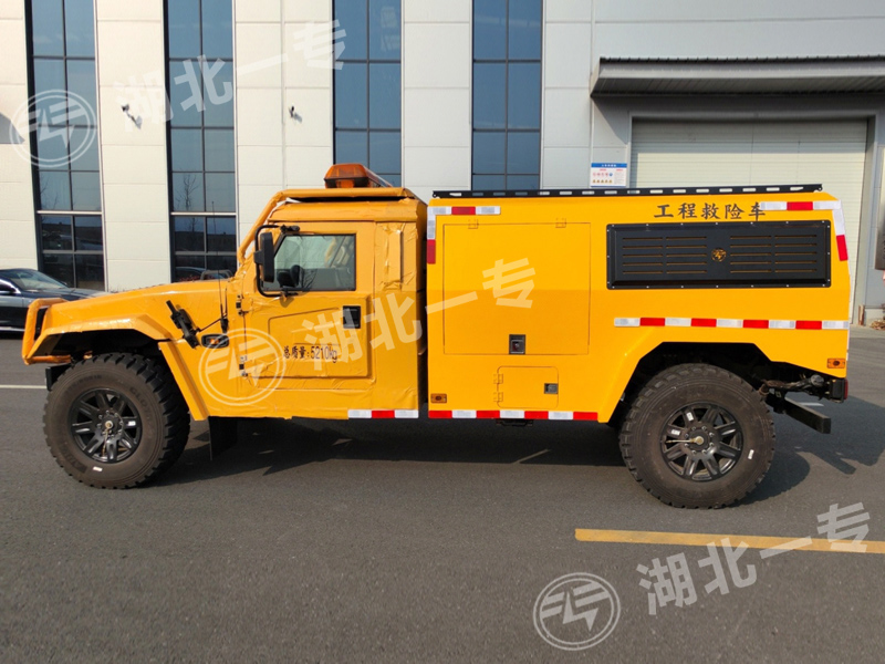东风猛士四驱救险车