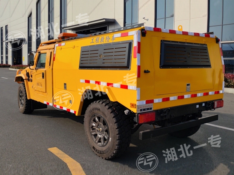 东风猛士四驱救险车