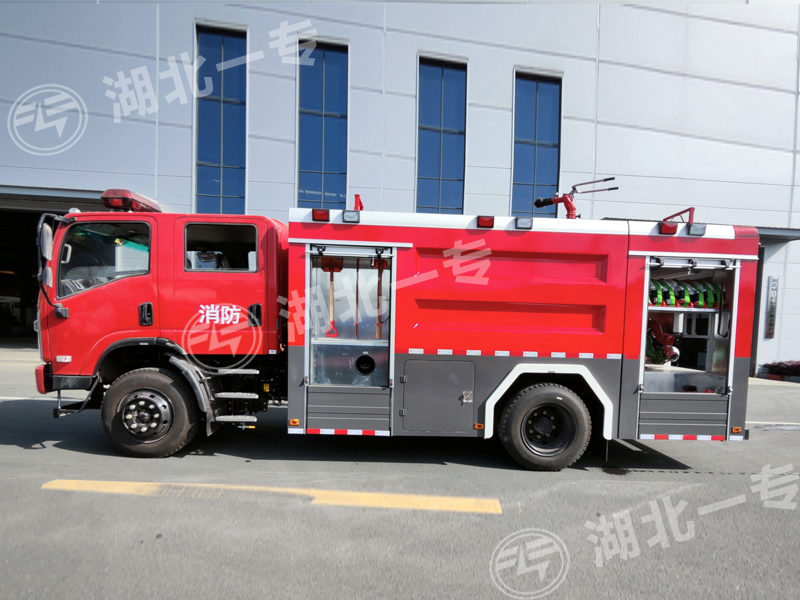三环水罐消防车